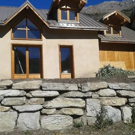 le Serre Barbin : Chalet ensoleillé, tout confort-3