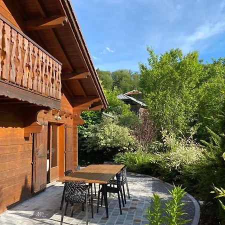 Chalet Van Gogh-2