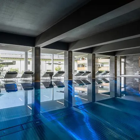 Sporthotel Chalet-2