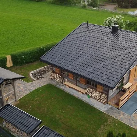 Chalet Am Oelberg Mit Badefass Und Altholzsauna-2