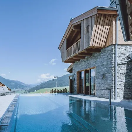 Premium Chalets By Zaglgut, Zell Am See-Kaprun - Wellness & Infinity Pool, Air Conditioning, Panoramic Views & Summer Card Included-2