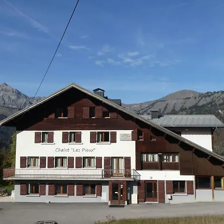 Chalet Les Pieux-2