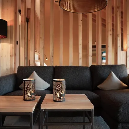 Forstgut - Premium Waldchalets und Lodge Suiten-3