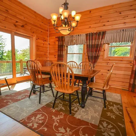 Cozy Bear Chalet-3