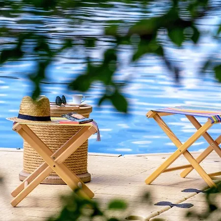 Detente Au Bord De L'Eau - Le Chalet Du Carla Avec Spa Et Ponton Prive-2