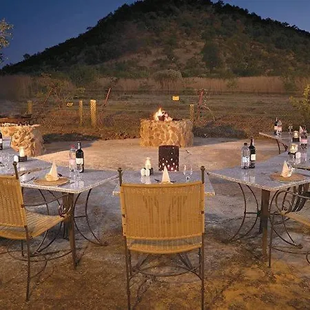 Kwa Maritane Executive Chalet-3