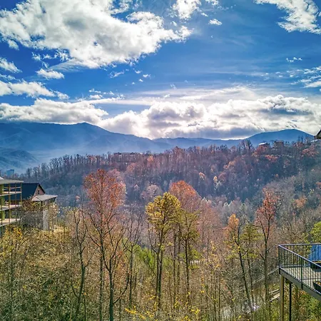 A Million Dollar View- Get 951 Worth Of Free Area Attraction Tickets For Each Paid Day!-2