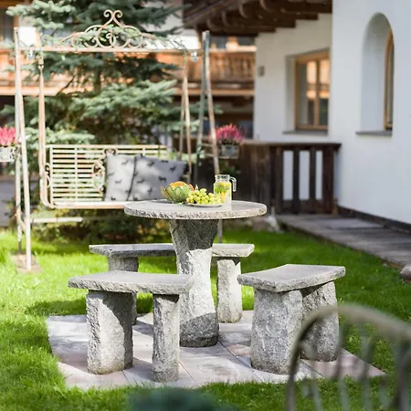 S'Doerfl Chalets-3