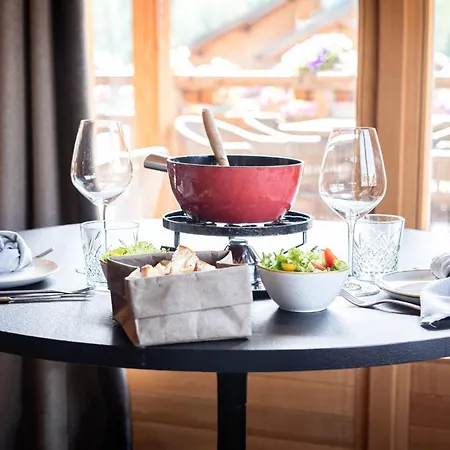 Le Chalet Blanc Hotel & Spa-2