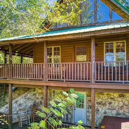Red Oak Ridge, Hot Tub, Pool Table, Wifi, 560 Free Tickets Each Paid Day!!!-3