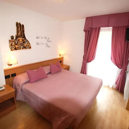 Hotel Chalet Alaska-2