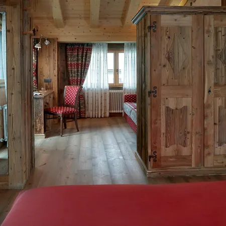 Chalet Matterhorn Francois - Central Alpine Chalet With Private Spa & Breakfast-2