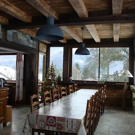Chambres d'Hôtes Chalet de la Source-3