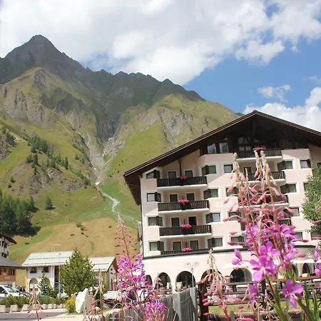 Chalet Silvretta Hotel & Spa-2