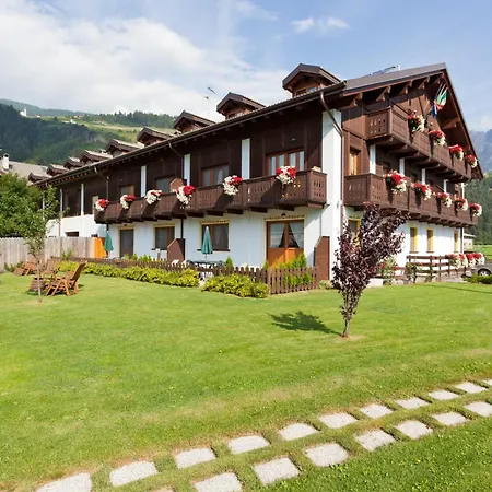 Chalet Stelle Di Neve-3