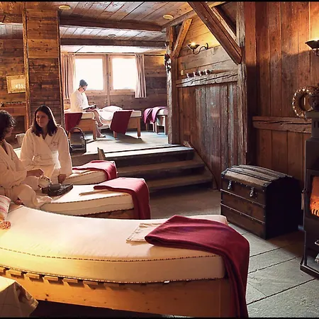Chalet-Hôtel La Marmotte, La Tapiaz&SPA, The Originals Relais (Hotel-Chalet de Tradition)-2