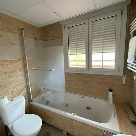 Chalet Pension Rooms Abril-3