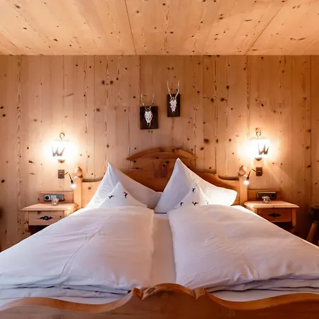 Wochenbrunner Alm Ferienhütten-2