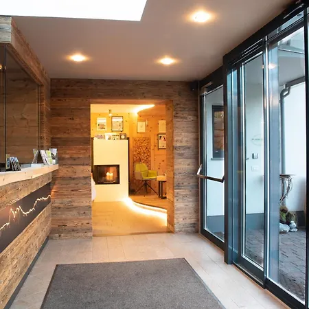 Hotel Chalet Dolomites-2