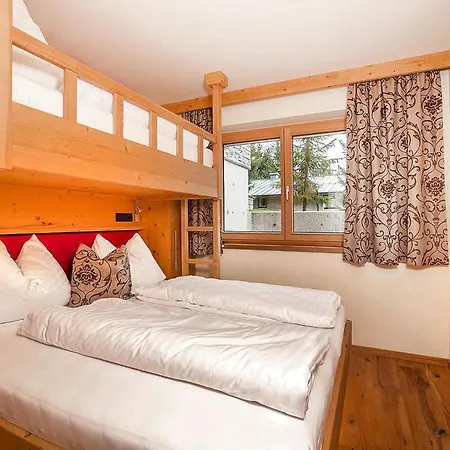 Chalet In Koenigsleiten With Mountain Views & Spa-3