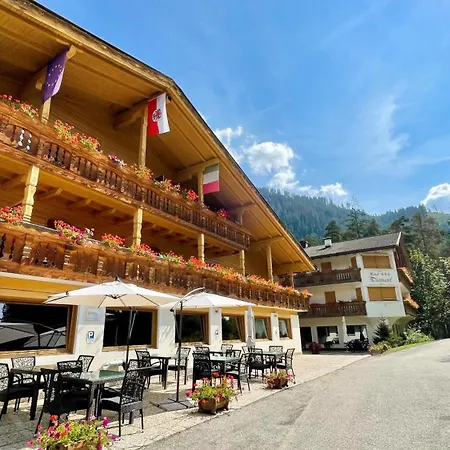 Chalet Hotel Diamant-3