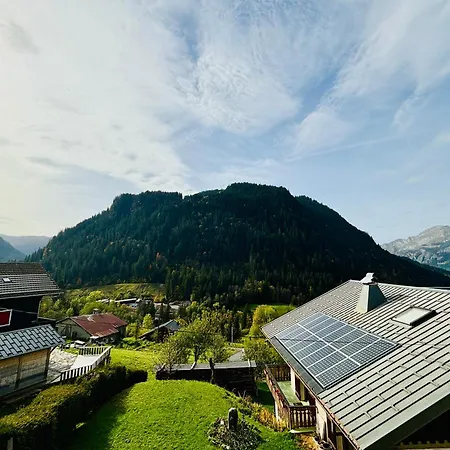 Chalet des Freinets : proche centre de Châtel et au calme-2