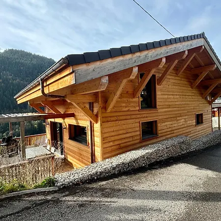 Chalet des Freinets : proche centre de Châtel et au calme-3