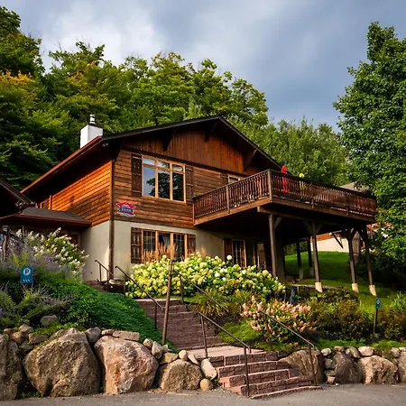 Chalets Lac A La Truite-3