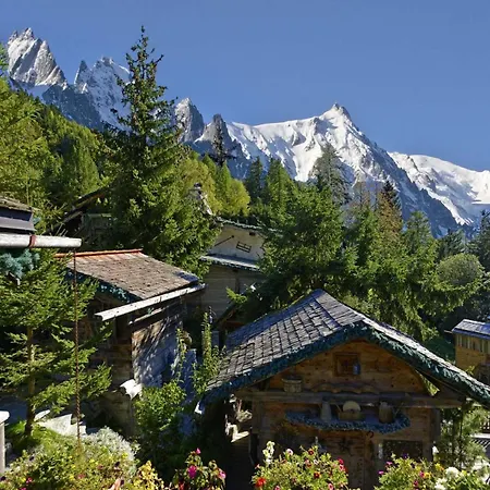 Hôtel Les Chalets de Philippe avec Jacuzzis Privatifs-3