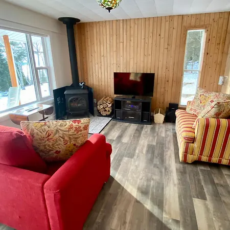 Chalet Sous Les Pins-3