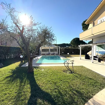 Residence Il Boschetto - Villa Con Piscina-3