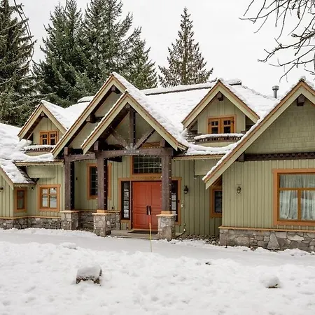 Alpine Whistler Retreat By Outpost Whistler-3