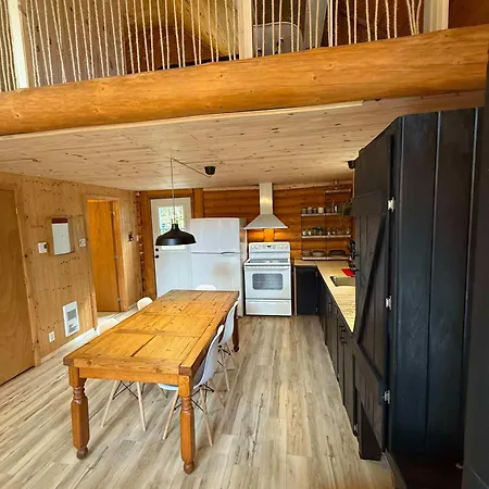 Quiet Refuge in Nature - Chalet la Sainte-Paix-3