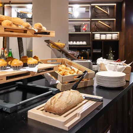 Chalet Hotel Le Prieure & Spa-2