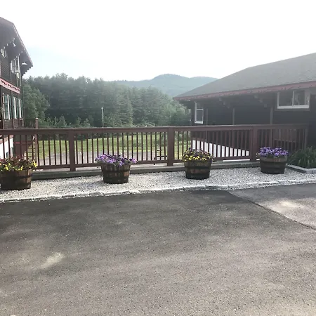 Swiss Chalets Village Inn-2