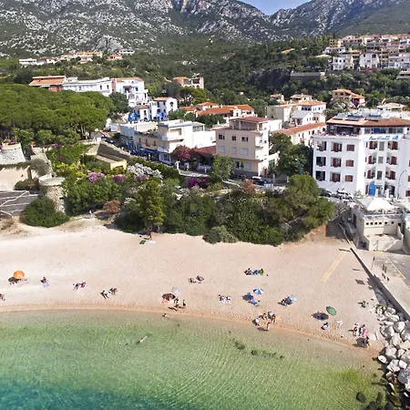 Bue Marino Hotel & Rooftop Bar-3