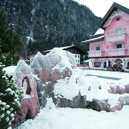 Hotel Soreghes Gran Chalet-2