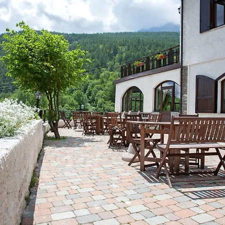 Chalet Sul Lago Hotel In Montagna-3