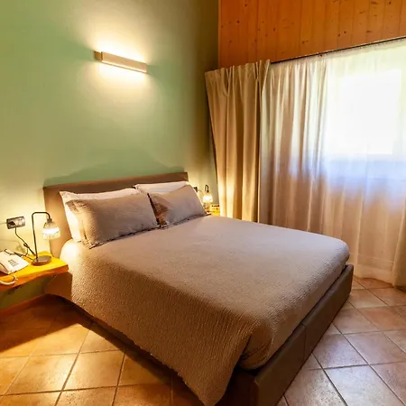 Chalet Chapeau Rar-2