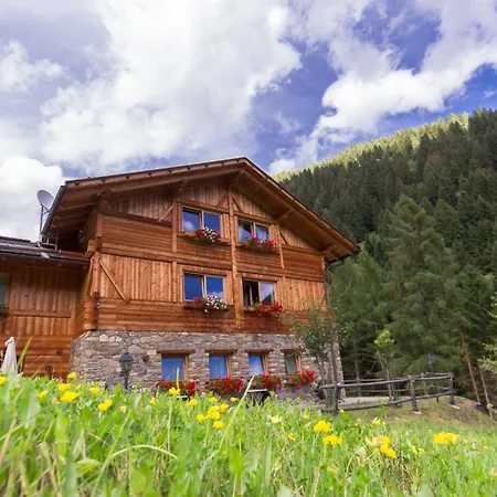 Chalet Alpenrose Bio Wellness Naturhotel-2