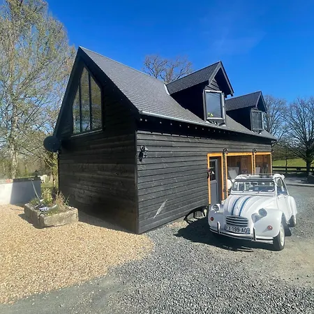 The Sans Souci Estate - The Chalet Studio Apartment, Adults Only-2