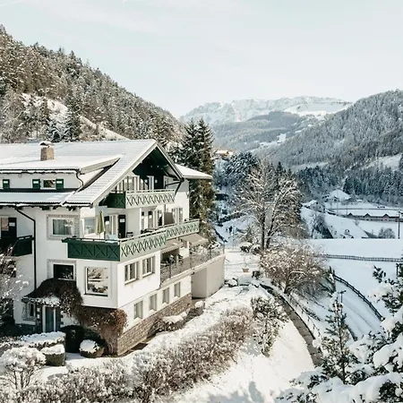 Alpstay - Chalet Hotel Hartmann - Adults Only-2