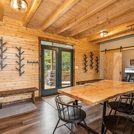 Sunshine Chalet-3