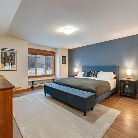 Pinnacle Ridge Chalets By Fernie Lodging Co-2