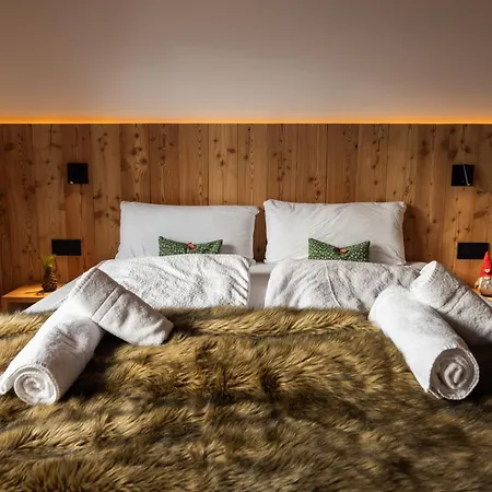 Chalet Astra, Whirlpool & Sauna-2
