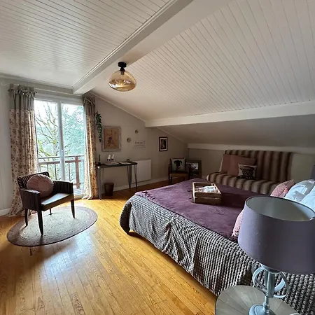 Le Chalet Des Pesettes-3