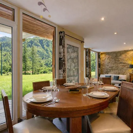 Chalet Glacier - Happy Rentals-2