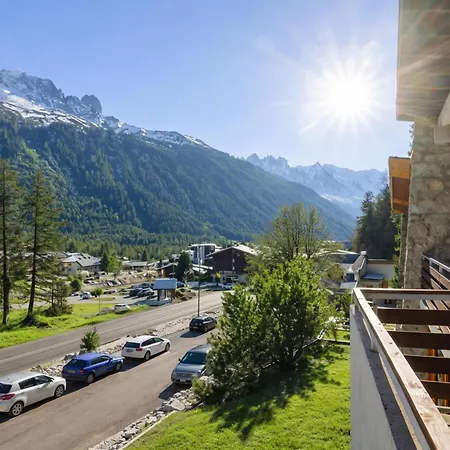 Chalet Glacier - Happy Rentals-3