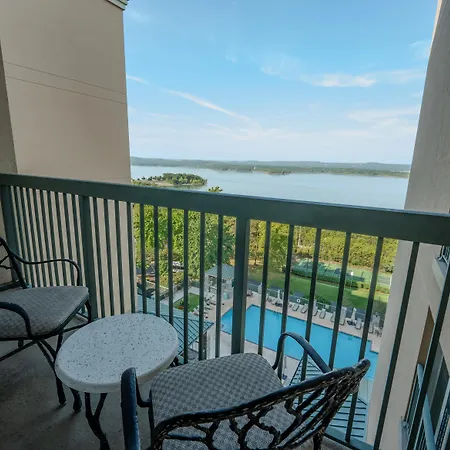 Chateau On The Lake Resort Spa And Convention Center-3