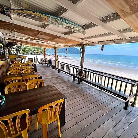 Beach Shack Chalet-2